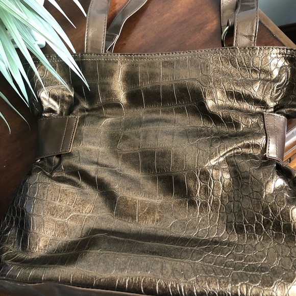 Metallic Bronze or Brown Shoulder Bag - Picture 5 of 8